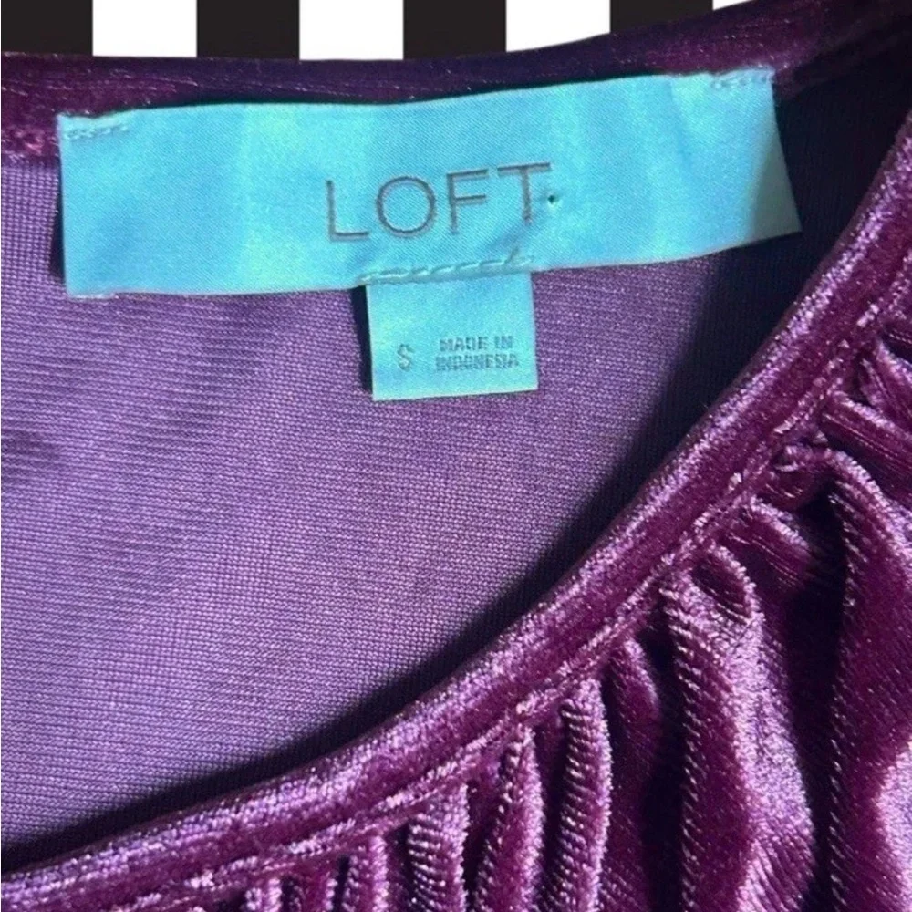 Loft Velvet Romantic Top Size S Wine Size S Whimsigoth Vampire Velour
